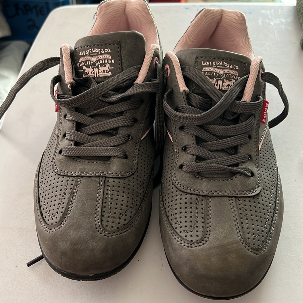 Levi Strauss gray and pink women’s shoes size 10 US size 10
